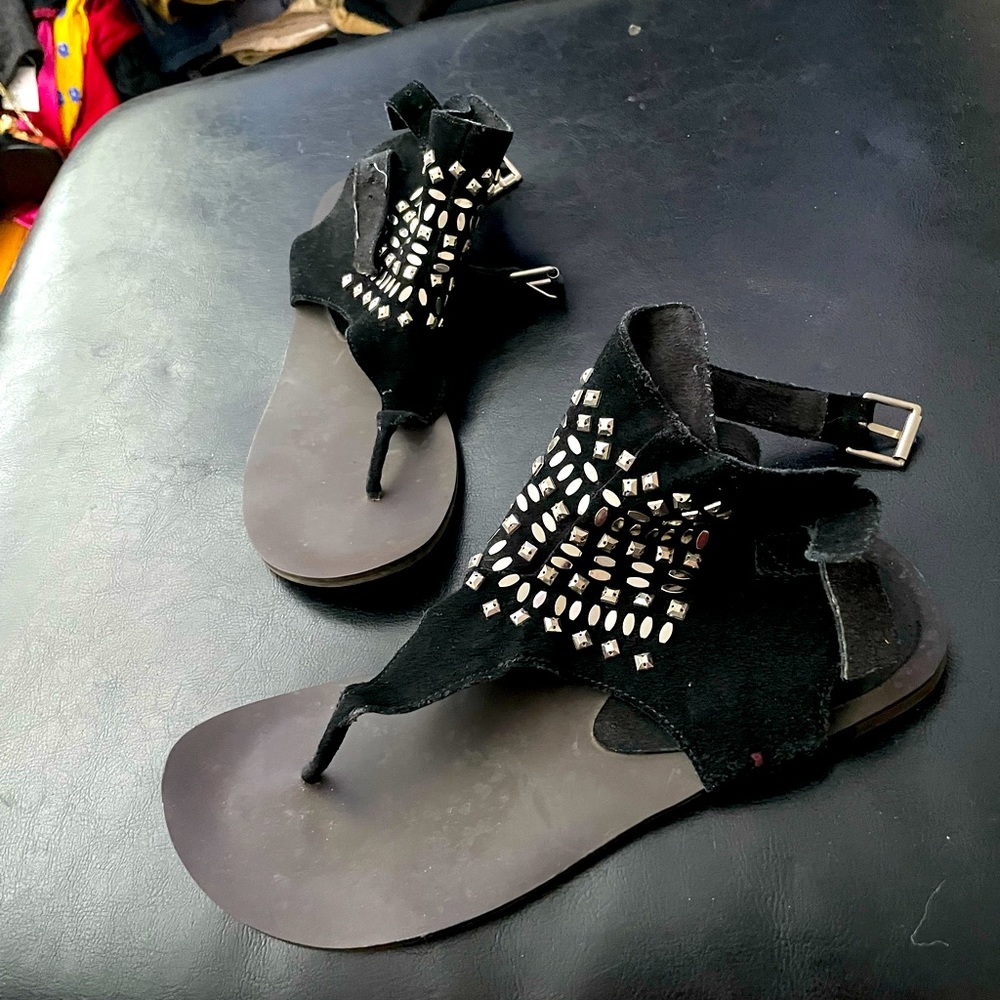 Steve Madden Ammi Flipflop tong vintage y2k stud grommets rock suede boho goth 9